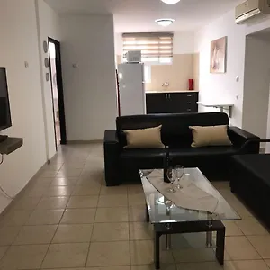 בדוק זמינות